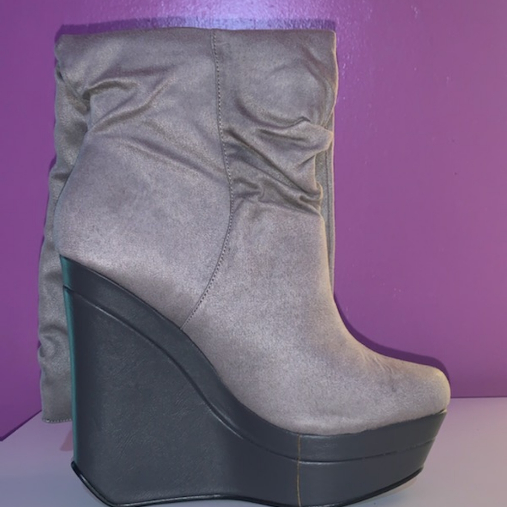 boots - Picture 4 of 4